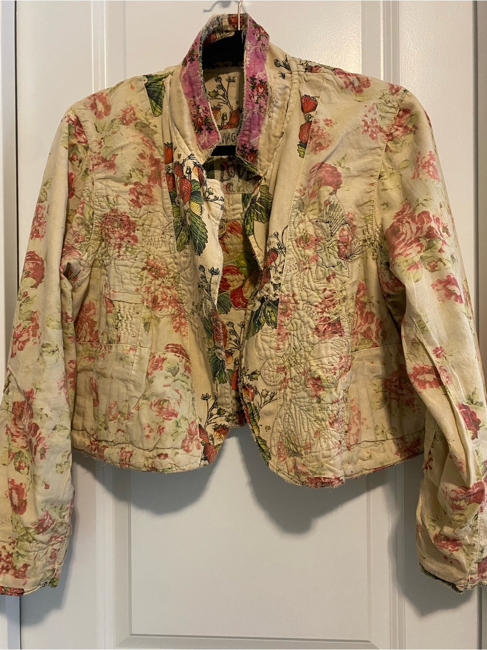 Magnolia Pearl JACKET 657-BLMBR-OS
Printed Cropped Kelley Coat - Picture 10 of 11